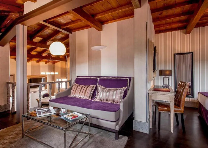 The Spagna By The Goodnight Company Rom