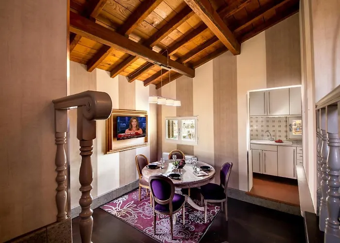 The Spagna By The Goodnight Company Apartment